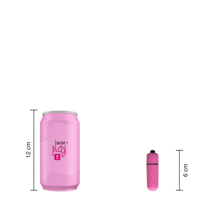 Comparación de tamaño del vibrador Dwarf Bullet de 6 cm con una lata de 12 cm.