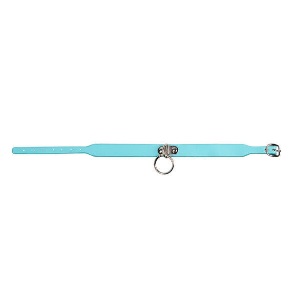 collar azul con aro para cadena 