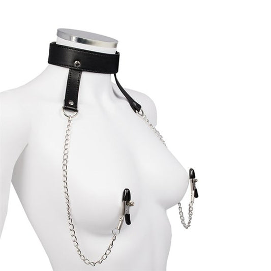 collar de cuero con pezoneras 