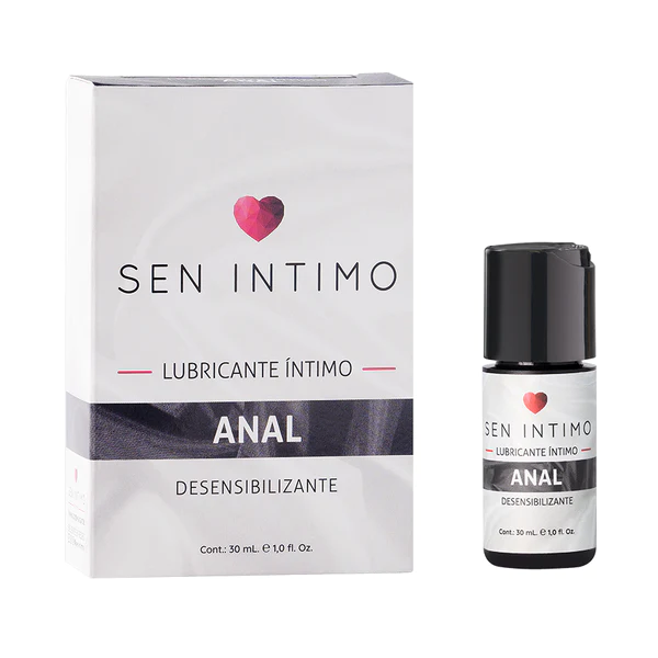 Fotografía de una pareja disfrutando de una actividad sexual anal con el uso del lubricante anal desensibilizante