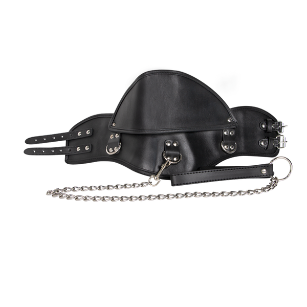 collar negro de cuero con taches sado